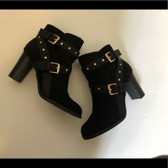 Report Shoes - black booties